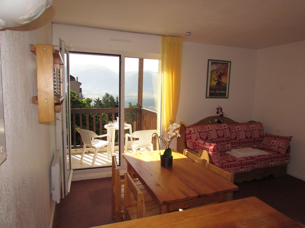Les Balcons Du Soleil Aparthotel Font-Romeu-Odeillo-Via Buitenkant foto